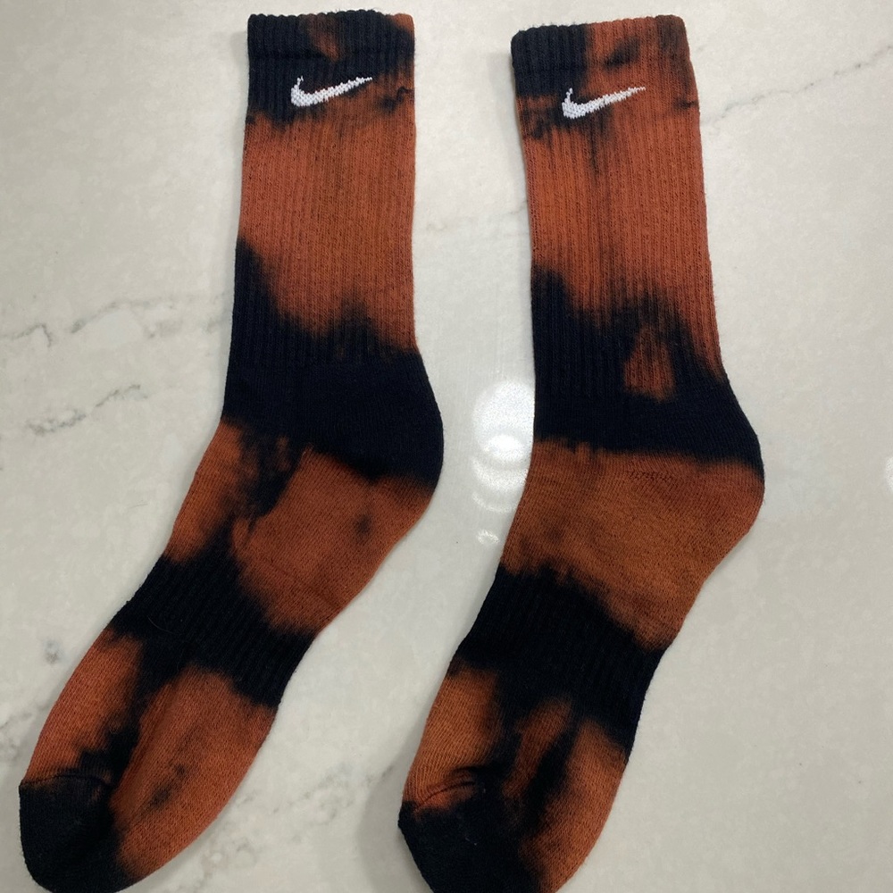 NWT Men’s Custom Reverse Tie Dye Nike Crew Socks - Picture 3 of 6